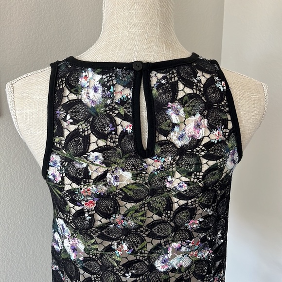 Anthropologie lace top - Picture 4 of 5
